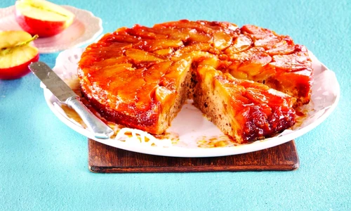 tarta rasturnata cu mere jpeg