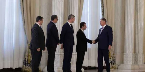 Klaus Iohannis - Dan Barna - Ludovic Orban - Eugen Tomac si Victor Ponta FOTO Inquam Photos / Octav Ganea