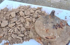 Un scut vechi de 1.800 de ani, cu rămășițele incinerate ale unui războinic vandal, descoperit în Polonia 