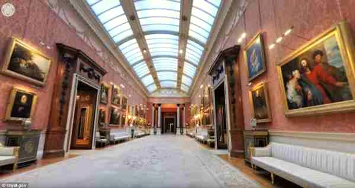 
    Google îți oferă un tur 3D al reședinței Reginei ElisabetaFoto: dailymail.co.uk  