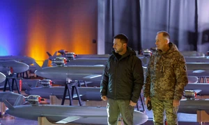 Oleksandr Sîrski și Volodimir Zelenski de Ziua Forțelor Armate drone FOTO EPA EFE jpg