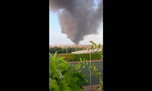 Incendiu puternic la un centru de colectare a maselor plastice din Constanța. FOTO captura video