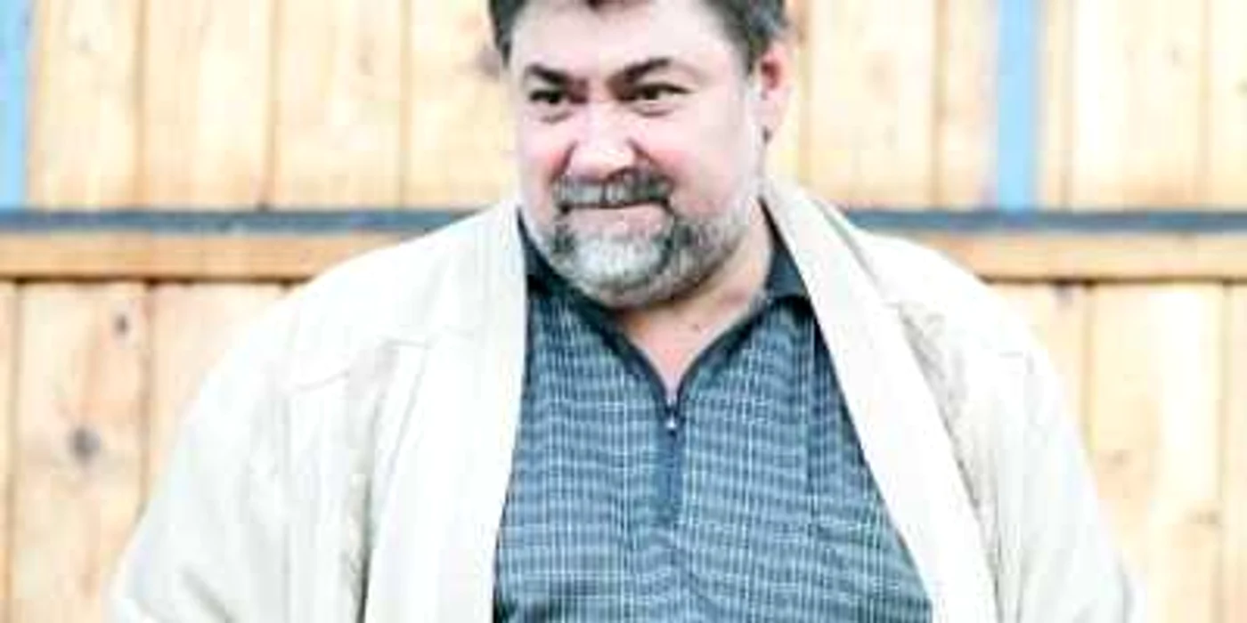 Sechelariu: "Europarlamentarul 'oier' să-mi dea cei 500.000 de euro pe Lovin"
