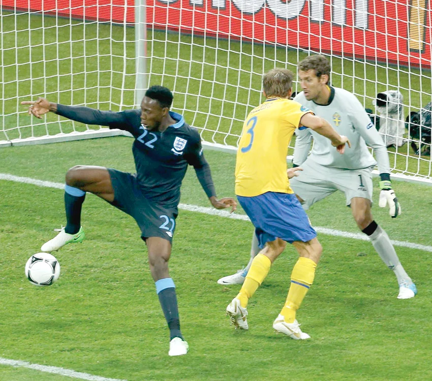 
    Welbeck a reuşit să marcheze,  prin această execuţie, cel mai  frumos gol al Europenelor  