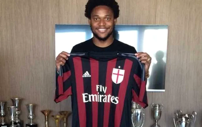 Luiz  Adriano FOTO Sunt Iulian Anghel, editor Adevărul, şi consider că este penibil să specific sursele fotografiilor