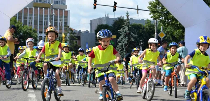 Copiii au pedalat peste 2.000 de kilometri FOTO Andreea Vilcovschi