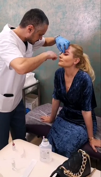 Ianna Novac a scăpat de ridul inestetic dintre sprâncene în câteva secunde