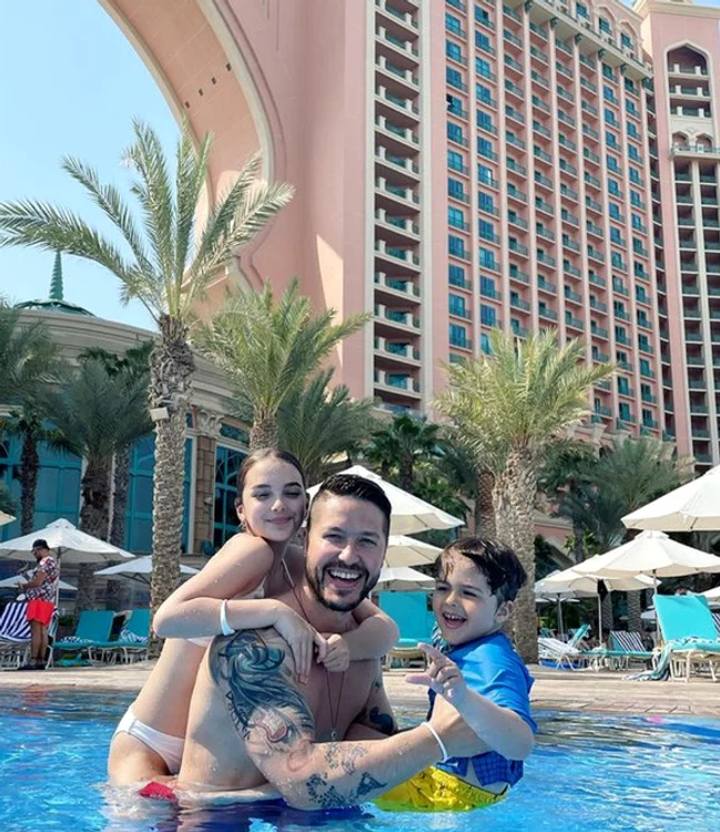 
    Jorge a mers cu toată familia în DubaiFoto: arhivă personală  