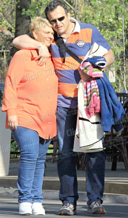 
    Teo l-a cunoscut  pe Constantin  pe o reţea de socializare  pe Internet (Fotografii: lexar)  