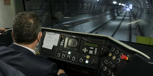 Premierul Lodovic Orban vizită la metrou pe magistrala M5 FOTO Inquam Photos / Octav Ganea
