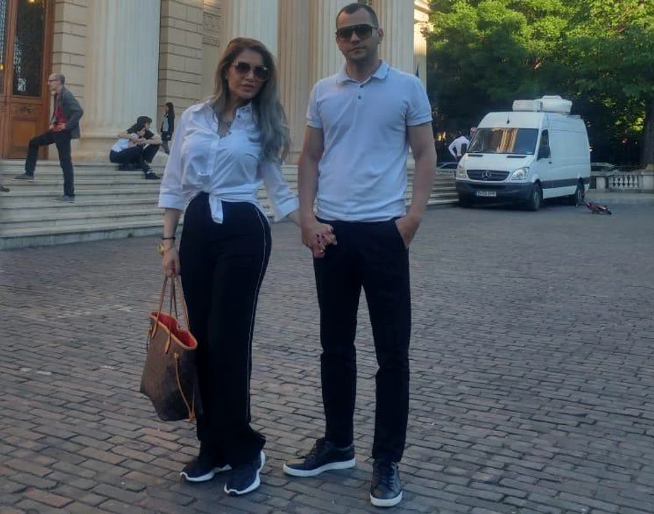 Stela și soțul ei își trăiesc în continuare povestea de dragoste