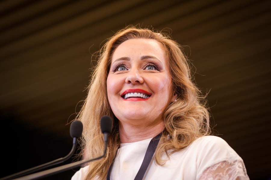 Elena Lasconi, primar Câmpulung și candidată USR la președinție în mijlocul controverselor despre studii și viața personală | sursa foto: Adevarul