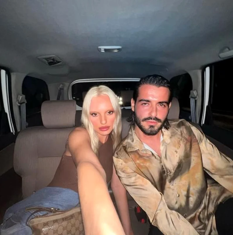 Alexandra Stan este foarte apropiată de stilistul ei, George / Sursa: Facebook 