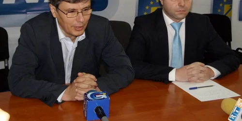 conferinta de presa PNL mehedinti FOTO Corina Macavei 