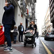 Votul în diaspora. FOTO Inquam Photos / Alex Nicodim