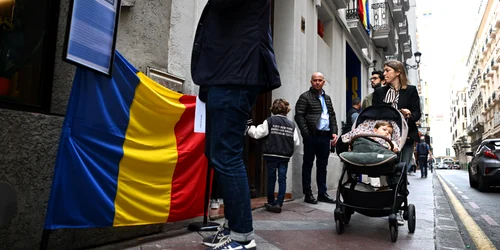Votul în diaspora. FOTO Inquam Photos / Alex Nicodim