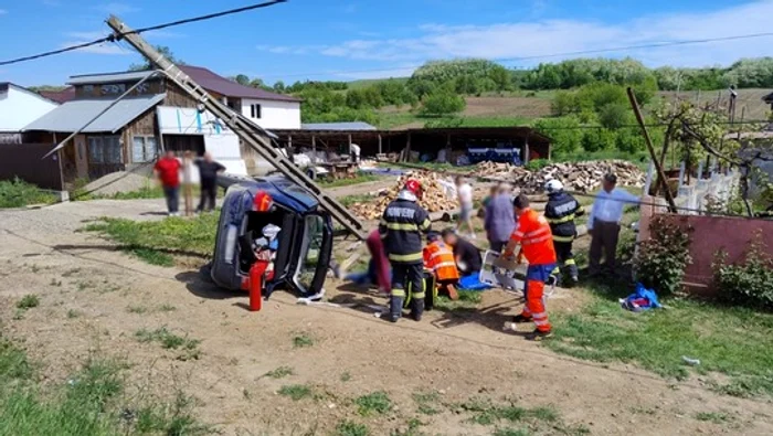 Cinci persoane au fost rănite în urma accidentului rutier FOTO ISU Suceava