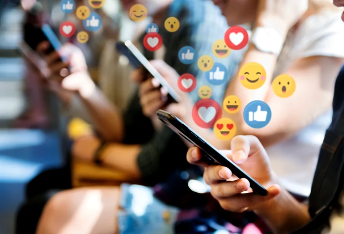 Cei care au folosit reţelele sociale au fost mai puțin predispuși la depresie. FOTO Shutterstock