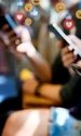 Retele sociale - facebook - telefoane FOTO Shutterstock 