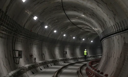 magistrala 5 de metrou tunel jpeg