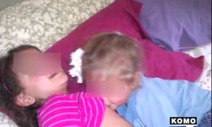 Fotografia cu cele două fetiţe a fost scoasă de pe Facebook  jpeg