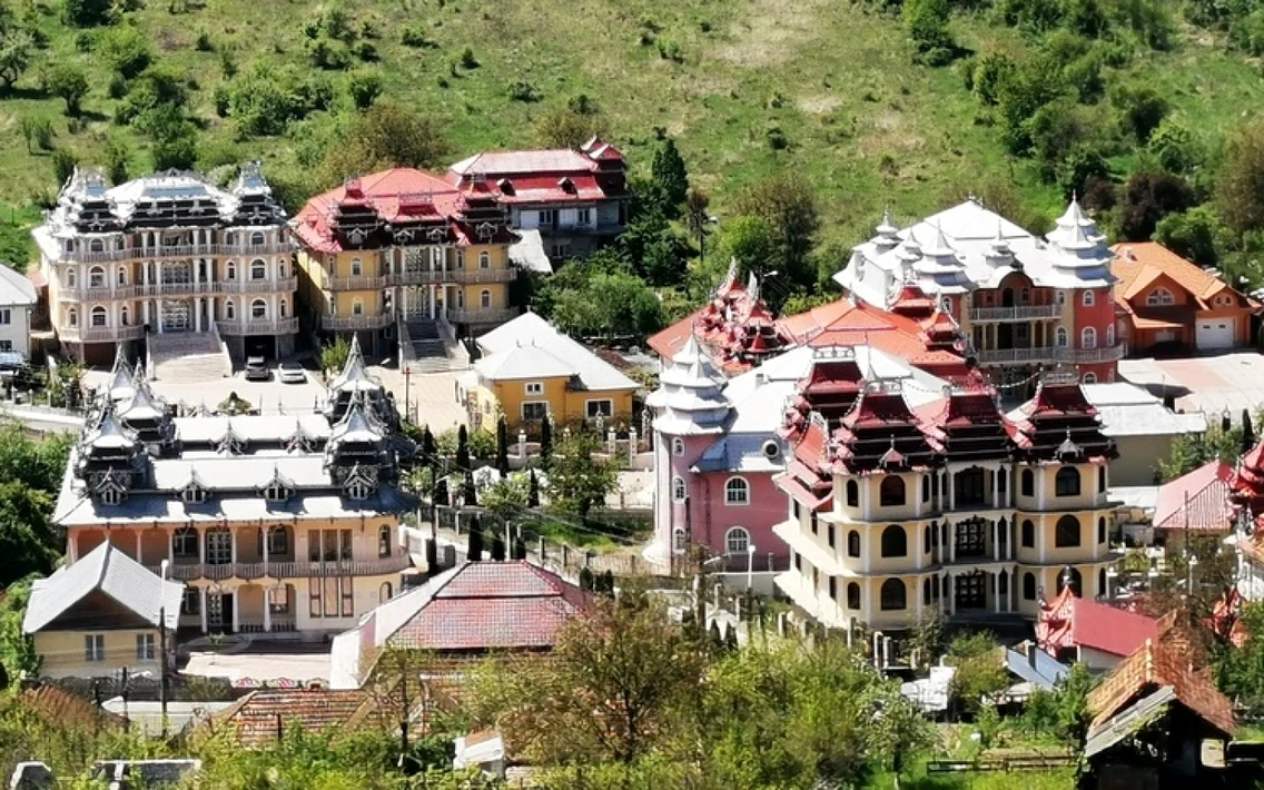 cartierul palatelor hunedoara foto daniel guta adevarul