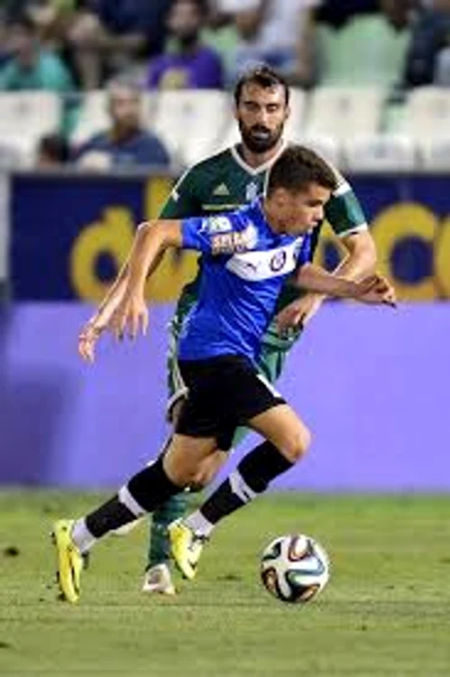 
    Ianis Hagi  