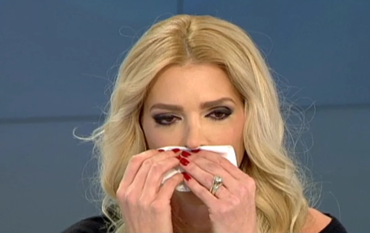 
    Cu lacrimi în ochi, blonda i-a mărturisit soțului ei că luptă pentru el, orice ar fifoto: captură Pro TV  