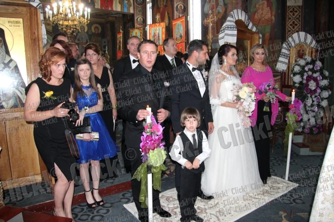 
    Anamaria Prodan şi Laurenţiu Reghecampf  