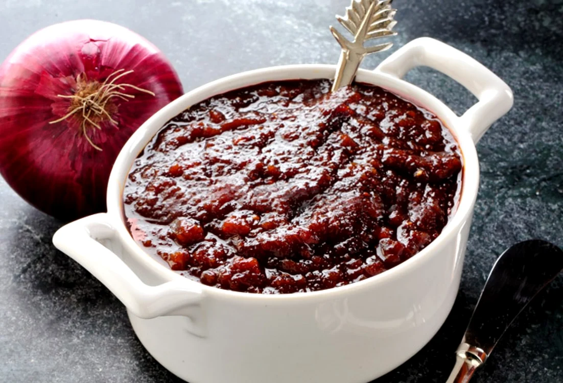 Dulceaţă de ceapă roşie cu must. Foto recipeshubs.com