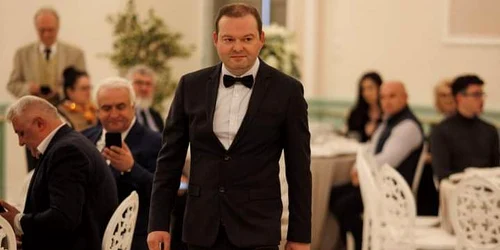 crisian miclau , fost primar herculane FOTO FB C Miclau jpg