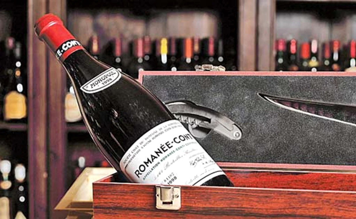 Această sticlă de vin Romanée Conti costă 13.500 €