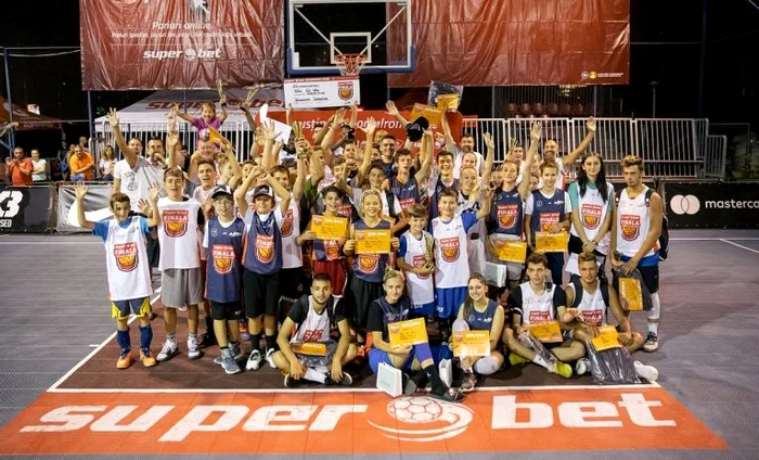 Medaliatii turneului 3x3 de la Bucuresti