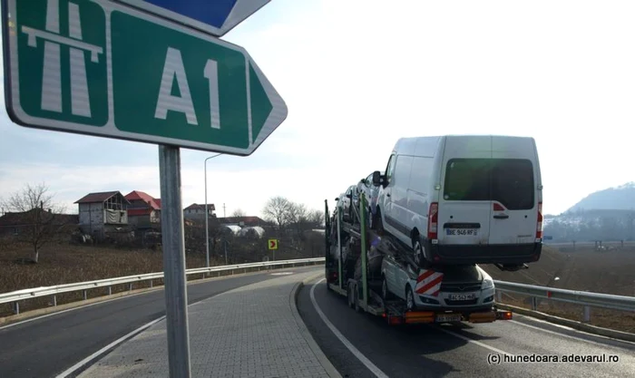 Autorităţile publice din Hunedoara vor să fie sigure că va fi construit nodul de intrare pe A1. FOTO: Daniel Guţă. ADEVĂRUL.