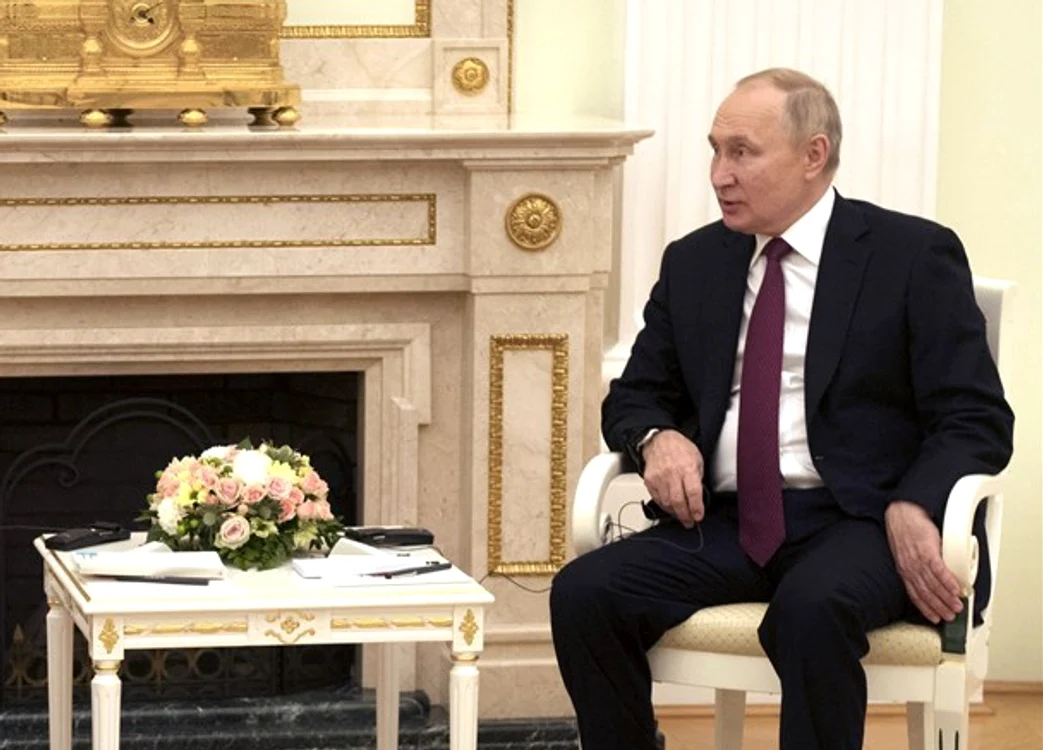 Kremlinul a fost nevoit să facă dezmințiri repetate că Vladimir Putin este bolnav Foto EPA EFE
