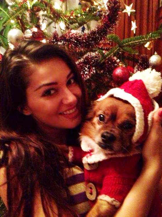 Elena de la Mandinga şi câinele Cookie fac o pereche de milioane (Foto: arhiva personală)