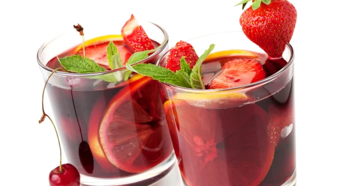 Cocktailurile roşii sunt revigorante FOTO shutterstock