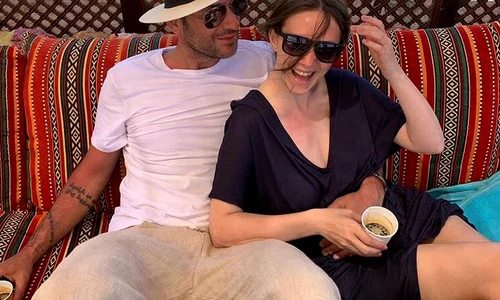 Adela și Radu, relaxați în vacanță jpeg