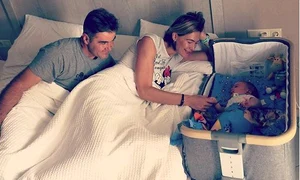 Roxana Ciuhulescu a devenit de curând mămica unui băiețel jpeg