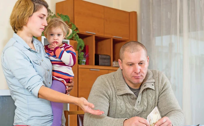 Românii vor avea mai mult de plată la facturile care sunt calculate la cursul BNR