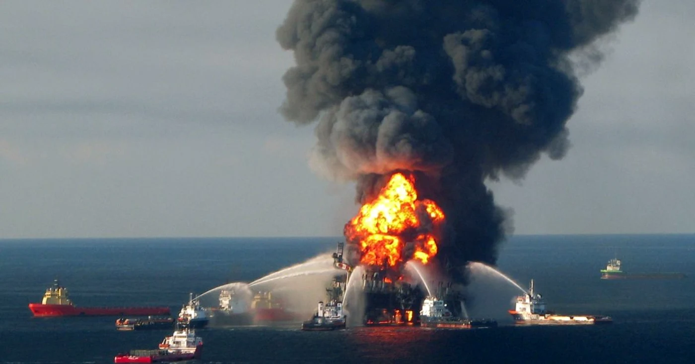Platforma petrolieră Deepwater Horizon a explodat pe 20 aprilie 2010 FOTO Reuters