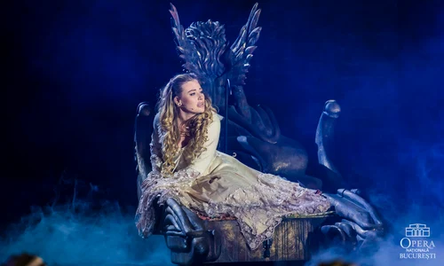 Soprana Irina Baianț în Christine din musicalul “Fantoma de la Operă” Sursa foto Opera București