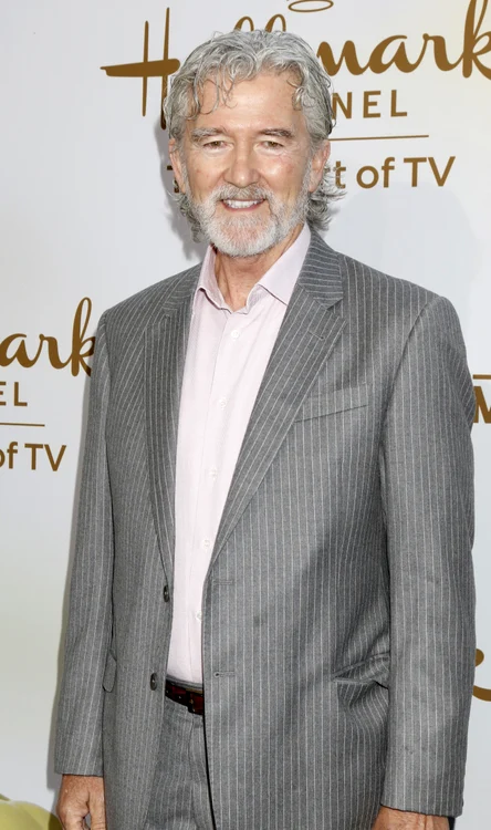 La vârsta de 69 de ani, Patrick Duffy a albit aproape complet