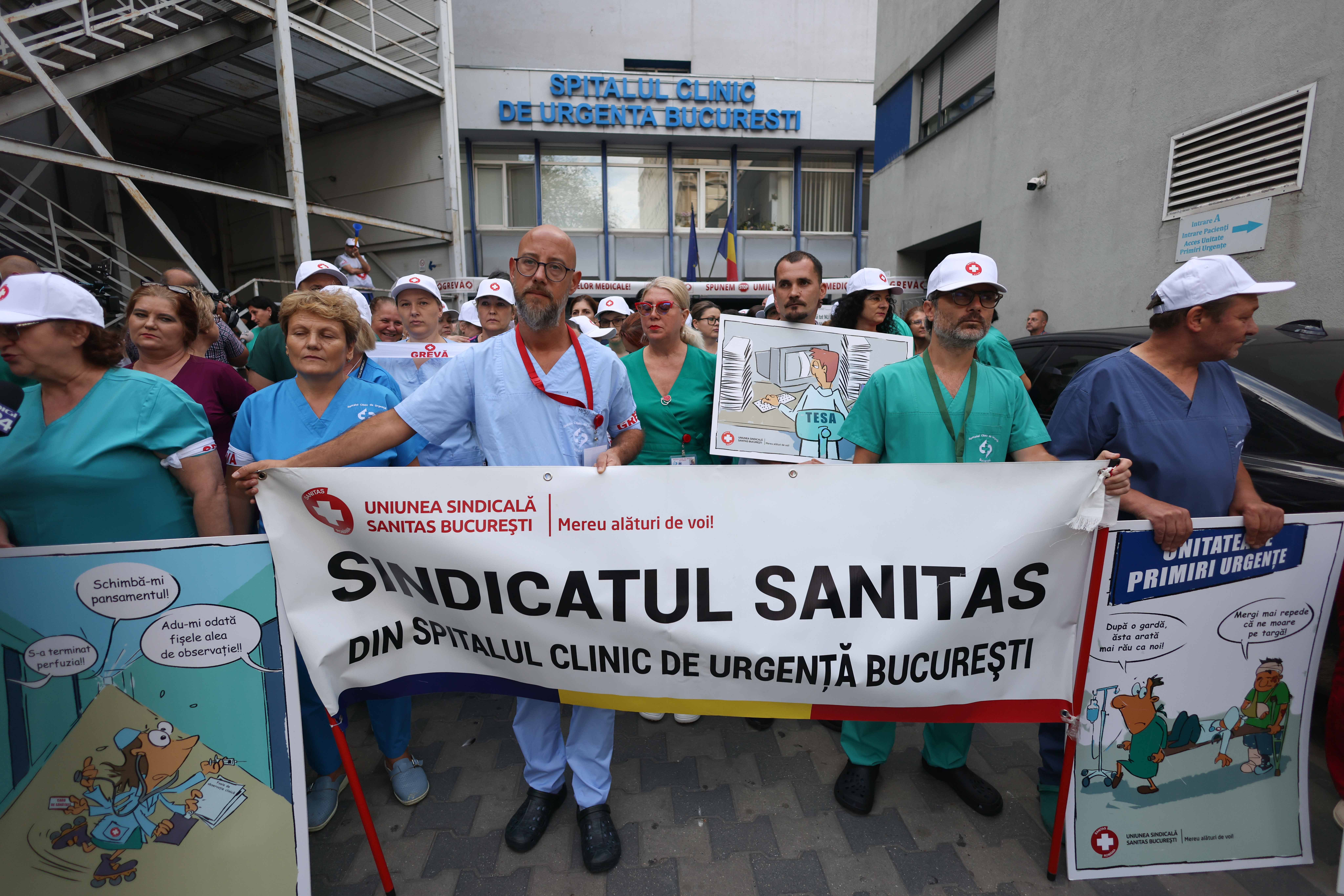 Cadre medicale participă la greva generală declanșată de Federația Sanitas. FOTO: Inquam/George Călin