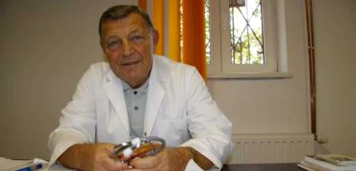 Sibiu: Constantin Lotreanu practică biorezonanţa cu mare succes