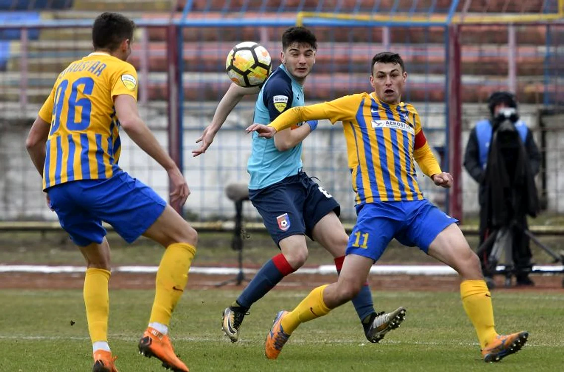 
    Aerostar Bacău a retrogradat il Liga a treiaFOTO: Sportpictures.eu  