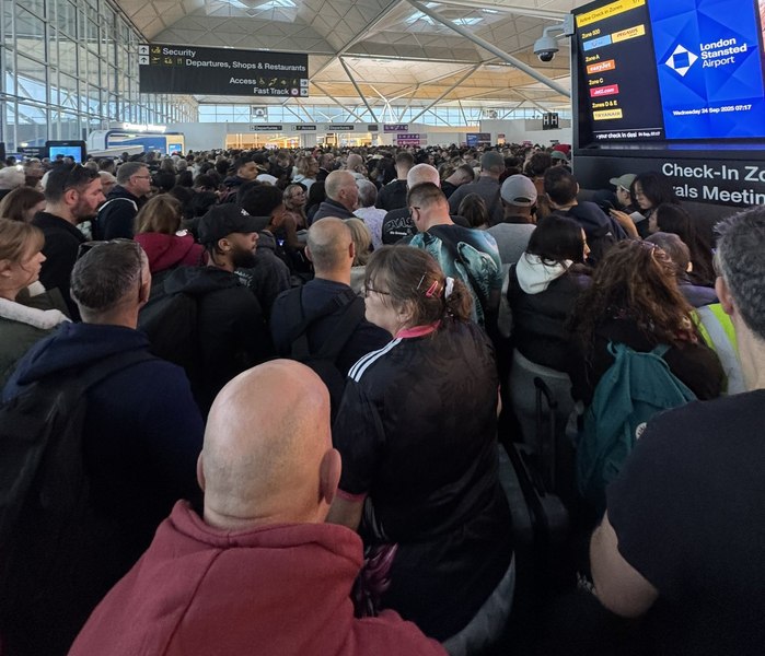 Haos pe aeroportul britanic Stansted, folosit în principal de companiile low-cost. Care este motivul