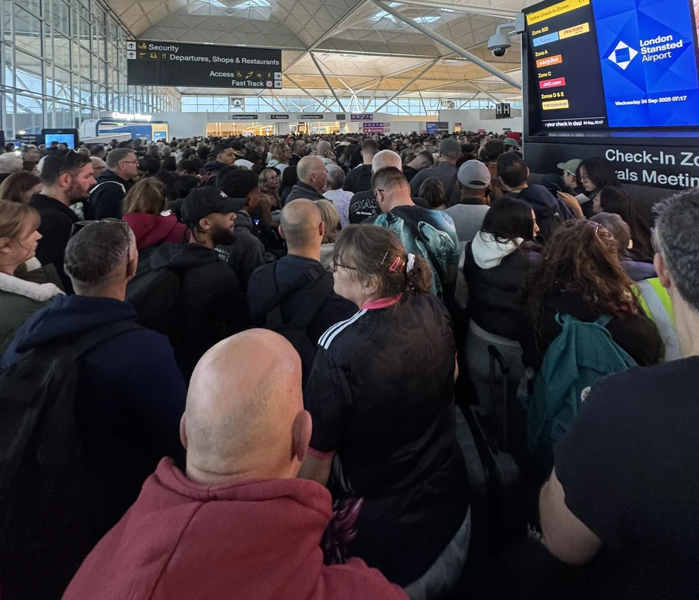 Haos pe aeroportul britanic Stansted, folosit în principal de companiile low-cost. Care este motivul