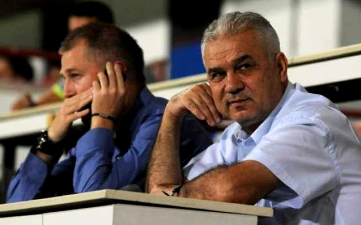 Edi Iordănescu şi tatăl său discută des despre fotbal FOTO prosport.ro