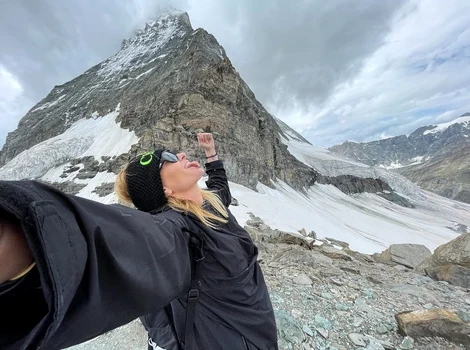 27 delia pe munte trekking 6 jpg jpeg